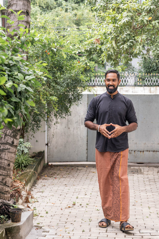 Birdbox – Colour Veshti series – 4 Muzham - Single